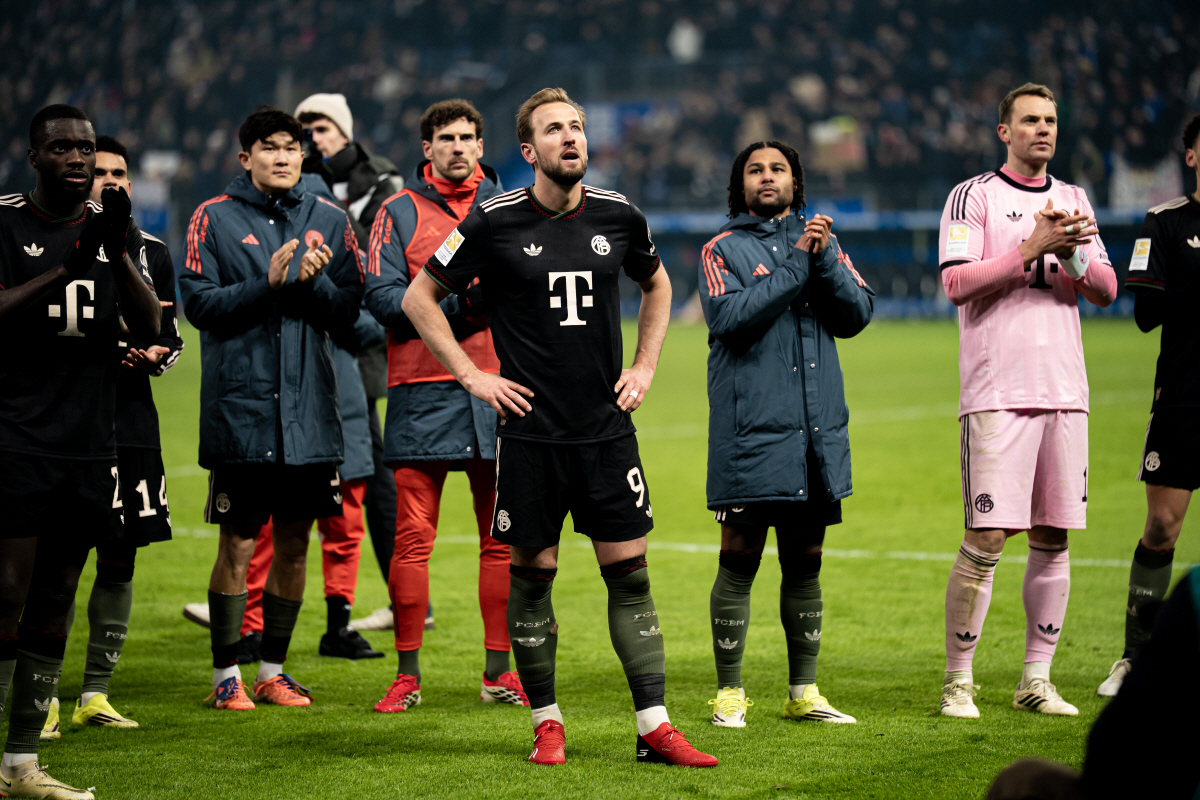 "공만 건드렸잖아요" 시즌 첫 경고가 너무 억울한 김민재…옆에 있던 케인…