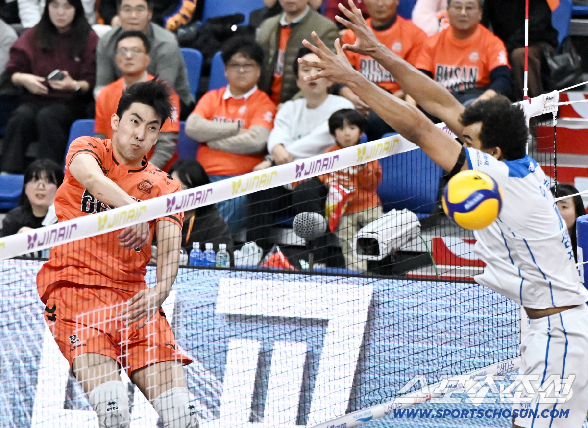 "차지환 입스가 오는 바람에.." 신영철 감독 탄식, 그래도 후반기 희망…