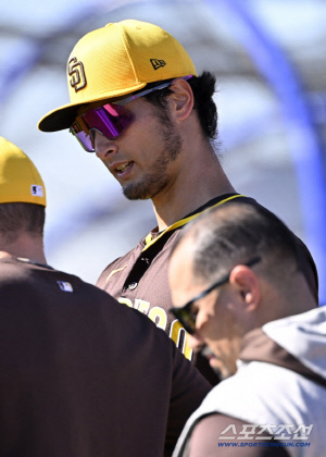 '667억 먹튀 셀프 차단!' 은퇴설→계약 파기설, 충격의 연속…단장 