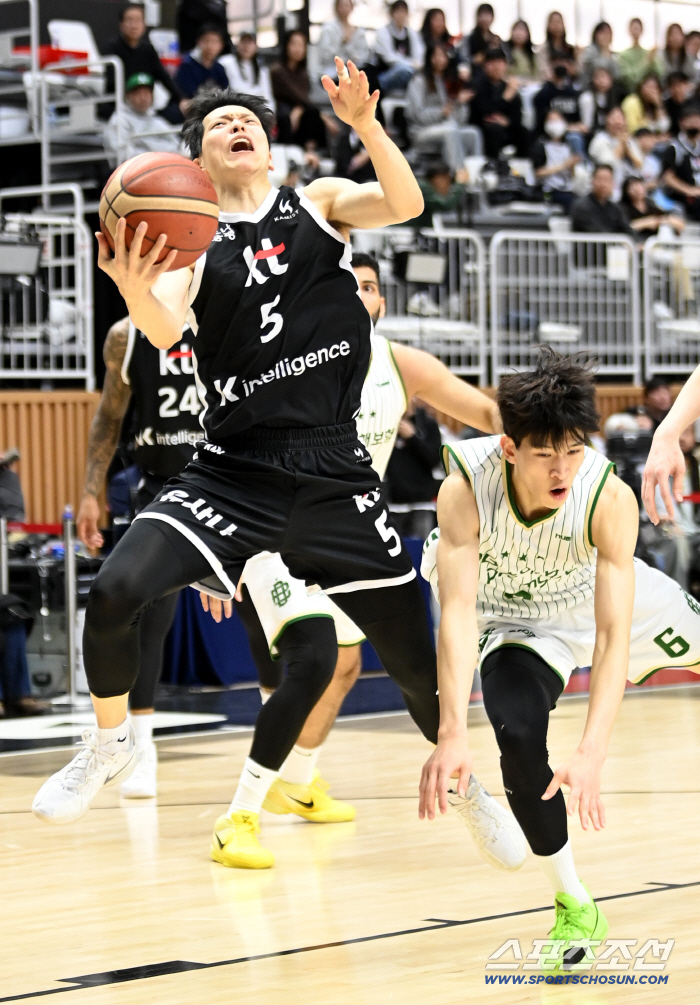 [현장분석] 알바노? 엘런슨? 괴물루키 이유진, KT 아킬레스건 파훼. 3점슛 5방, KT 수비 전략을 무너뜨렸다.  