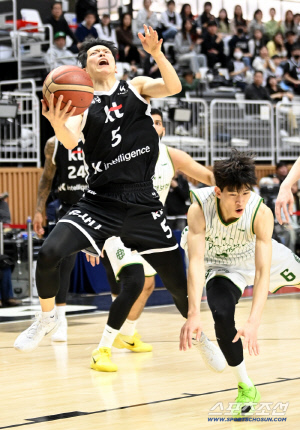 [현장분석] 알바노? 엘런슨? 괴물루키 이유진, KT 아킬레스건 파훼. 3점슛 5방, KT 수비 전략을 무너뜨렸다.  