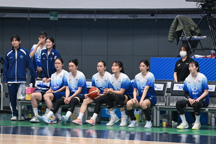 '연전은 역시 무리?' 주말 2연전 치른 신한은행, 하나은행전에서 졸전 끝에 완패