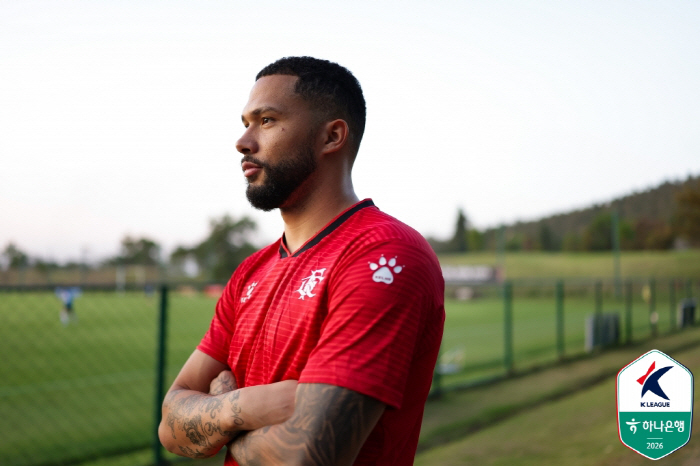 타깃 스트라이커와 인연 없던 이영민 부천 감독, '잔류 필요조건' 가브리…