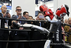 [AI돋보기] 뇌는 미국, 몸은 중국…휴머노이드 '제2의 전기차 전쟁'