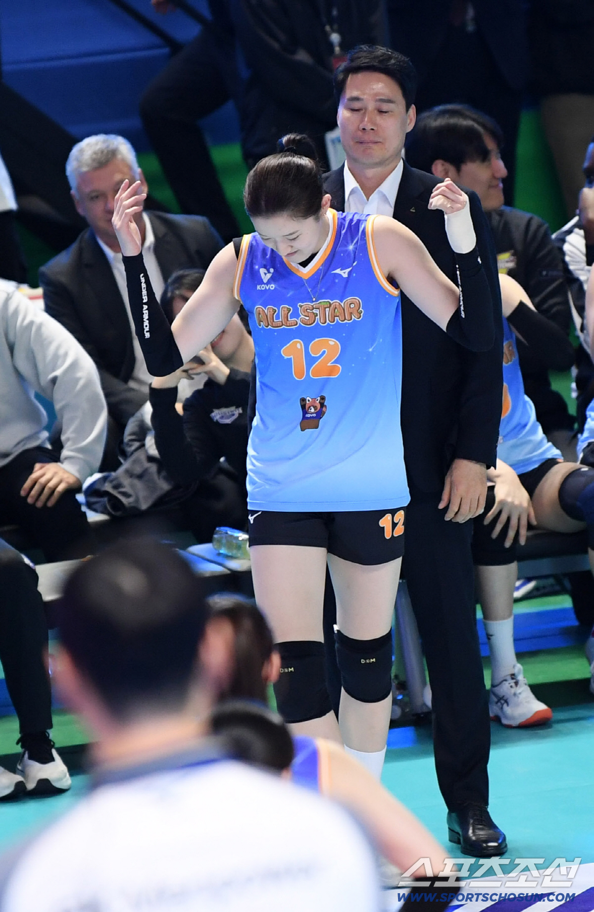 "첫 단추를 잘못 뀄어" '박정민 완벽 빙의' 강성형 감독의 유쾌한 푸념…