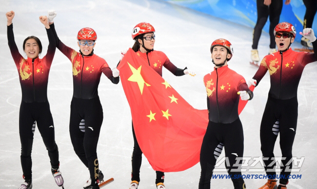'눈뜨고 코 베이징'의 저주? '린샤오쥔 합류' 中 쇼트트랙, 올림픽 개…