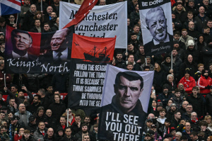 '91분 동점골 실점→94분 결승골' OT 극장 개봉…맨유, '노룩 어시스트' 카세미로 1골 1도움 원맨쇼 세슈코 환상골로 풀럼 3-2 격파, 미친 3연승 질주[EPL 리뷰]