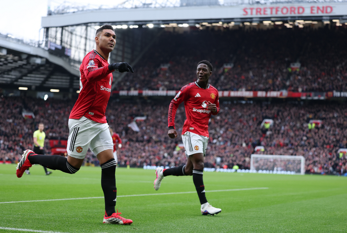 '91분 동점골 실점→94분 결승골' OT 극장 개봉…맨유, '노룩 어시…