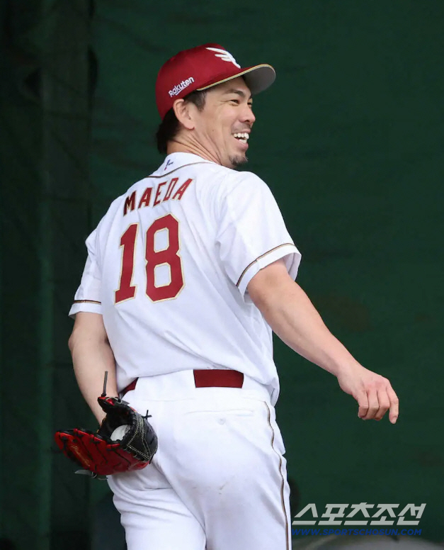 "더 이상 말 할 힘도 없다" 캠프 첫날 1시간 30분 걸쳐 350구 던…