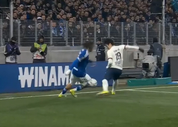 '물개박수+아빠미소' 엔리케, '결승골 기점+헌신 수비' 이강인 콕 집어…