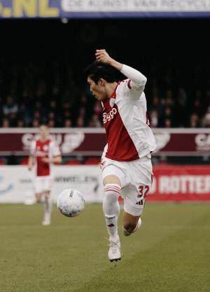 일본 월드컵 '대형 호재', 日대표 유리몸 484일만에 '빅리그 복귀전' 소화…놀랍게도 '아직 28세'