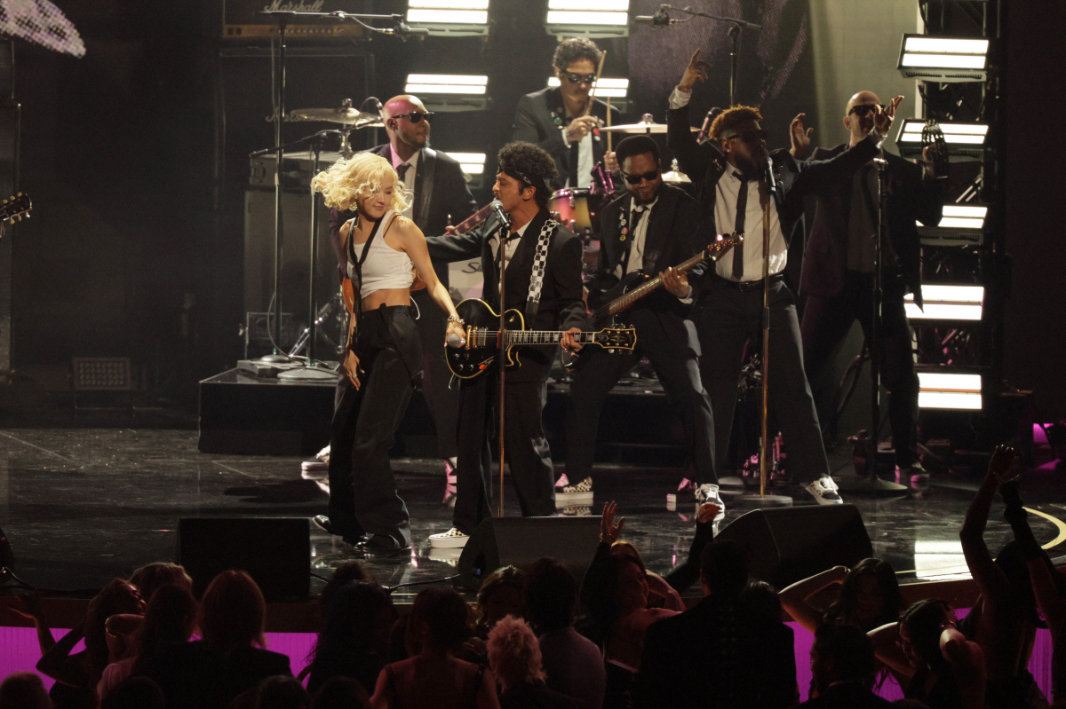 또 K팝 외면한 그래미? 그럼에도…'본상 후보·오프닝' 로제→'최초 수상…