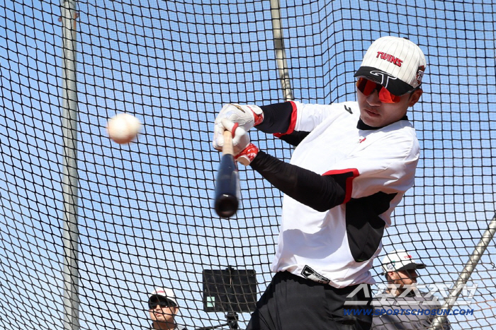 "2연패 도전 기회 자주 오지 않아. 놓치지 않겠다." 10억원 더줘도 …