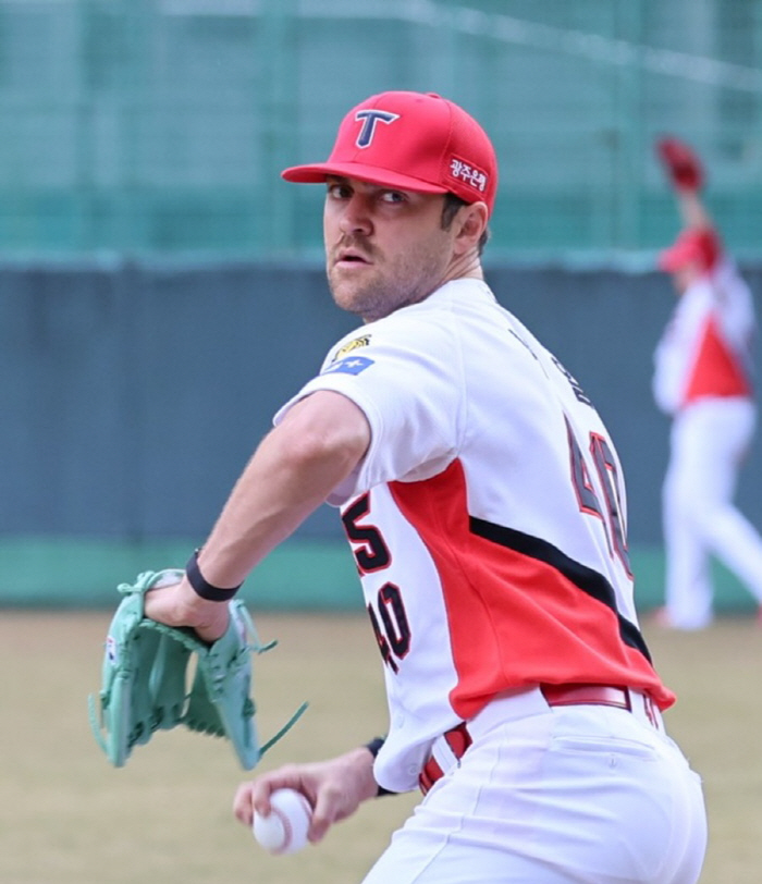 '29억 초특급 대우' KIA 잔류, 마지막 약점까지 보완한다…"사실 작…