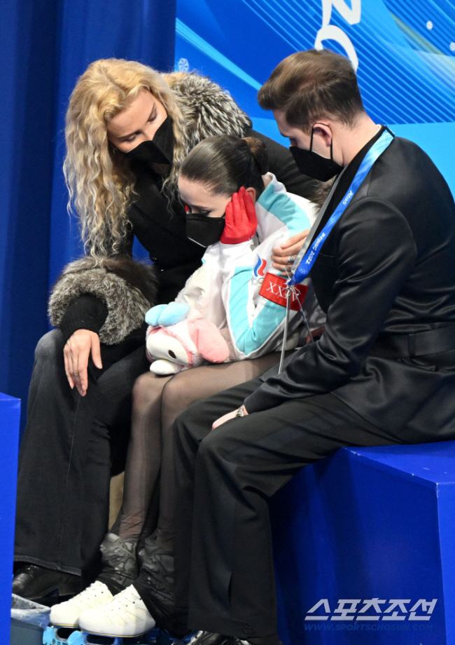 "소변 샘플만 3000개 채취 예정"...'도핑 파문'→"금지약물 200…