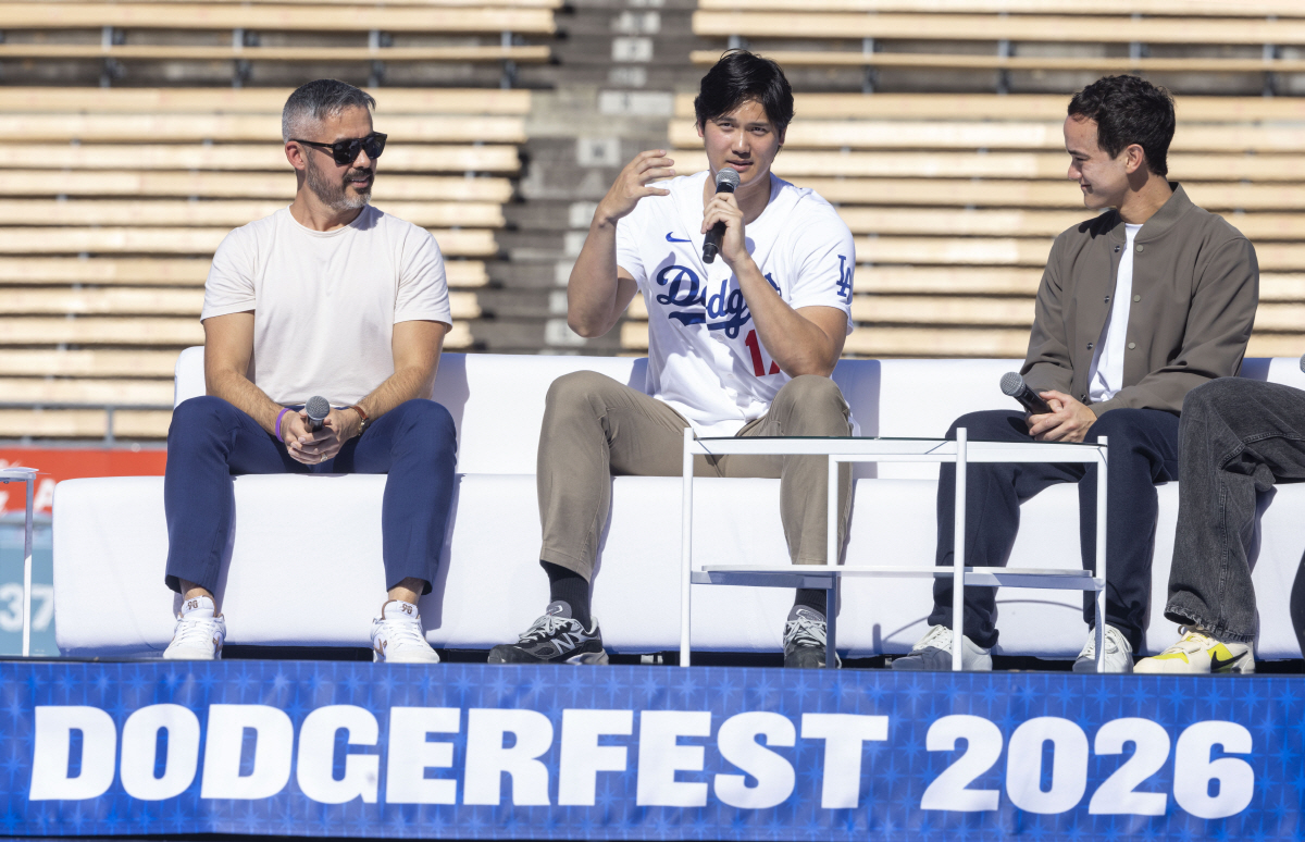 대충격! 오타니 투수 금지 '외압' 의혹! → 다저스가 아니었나.. 구단…