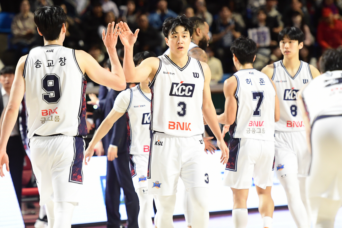 [공식발표]부산 KCC 허웅 3점슛X14개→51득점, KBL 한 경기 최…