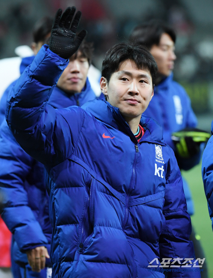 "韓 축구 초대박 사건!" PSG, LEE 매각 상상할 수 없는 일→연장 계약 '굿' 아이디어, 佛 BBC '이강인 인정'