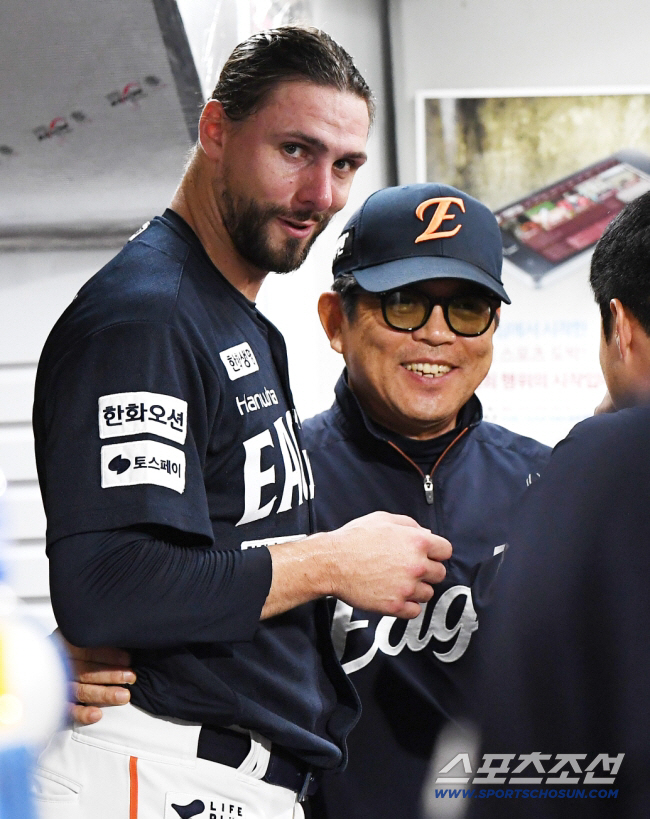 '지독한 한국 사랑' 왜 한화 아직도 언급할까…"한국 야구 IQ 진짜 좋…