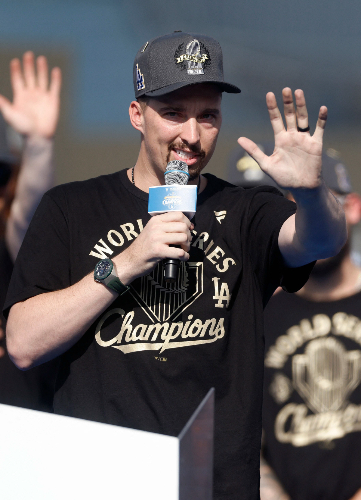 충격! '新 악의 제국' 다저스, 5:1 초대형 트레이드 진짜 실행? '…