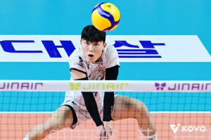 전역하고 첫 스타팅, 그런데 