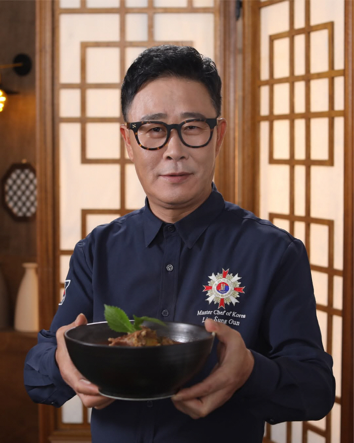 [공식] 임성근 셰프 측 "파주 식당 개업 취소는 사실무근"..'매매설'에 강력부인