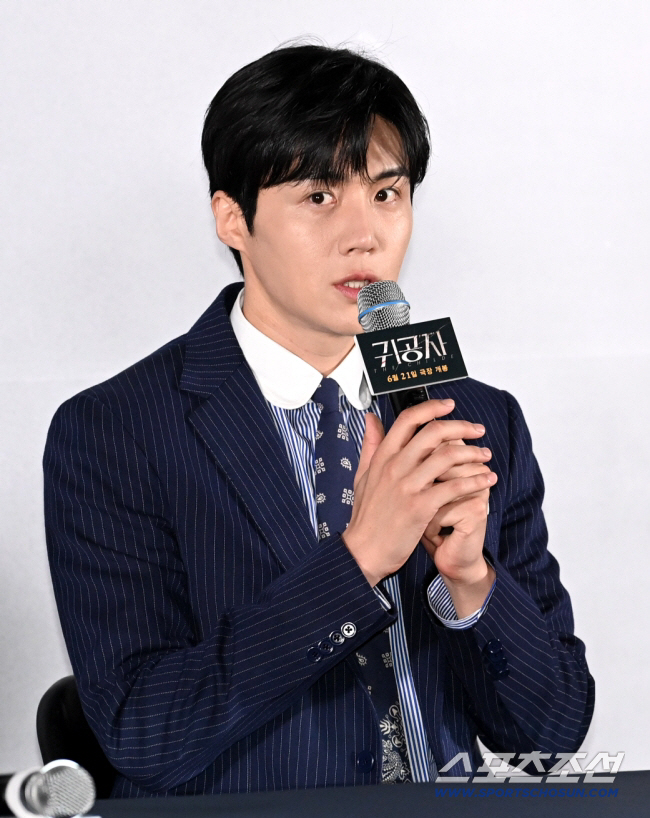 김선호, '가족 법인'으로 정산금 챙겼다…소속사 해명에도 탈세 의혹 '새…