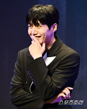 [SC이슈] 두 번째 사생활 이슈? 김선호, 탈세 의혹에 차기작 3편 어쩌나