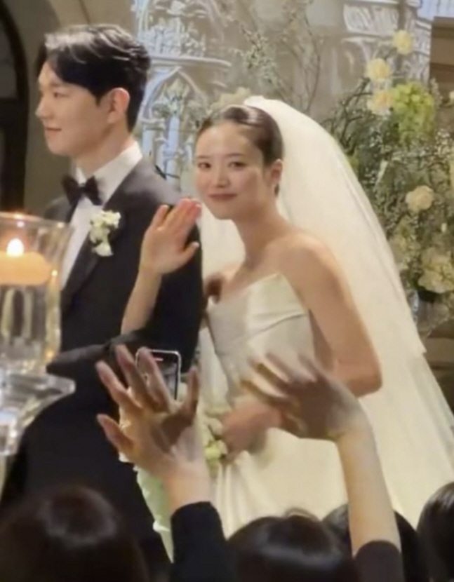 김지영, 결혼하자마자 남편과 따로.."신혼여행도 안 갔다"