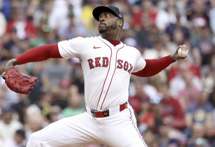 영국을 위해 170.3㎞ 던지려 했지만, 조부 식민지 시절 국적으론 부족...채프먼 WBC 출전 불발