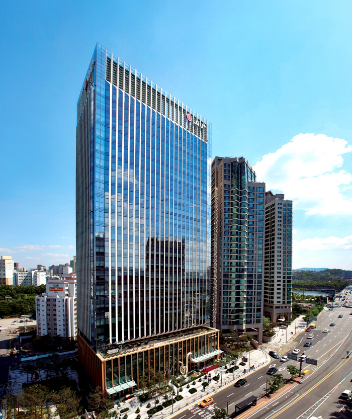 LG유플러스, 설 맞아 중소 협력사 대급 100% 현금 조기 지급