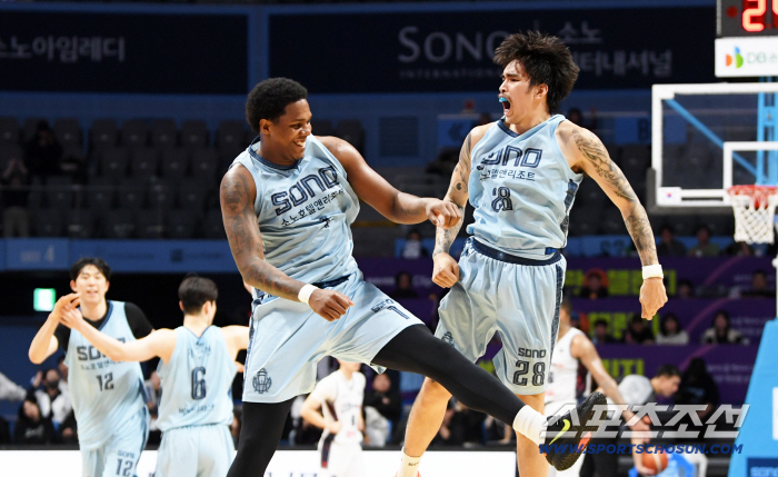 [현장리뷰] 이정현 대폭발, 소노 봄농구 희망 이어갔다...KCC에 95-89 승리