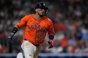 올스타 내야수, 연봉조정 피했다…136억에 휴스턴과 1년 계약 합의