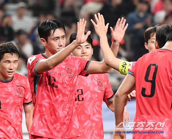 [오피셜] 홍명보호 월드컵 날벼락! 중원 박살났다...박용우 이어 원두재…