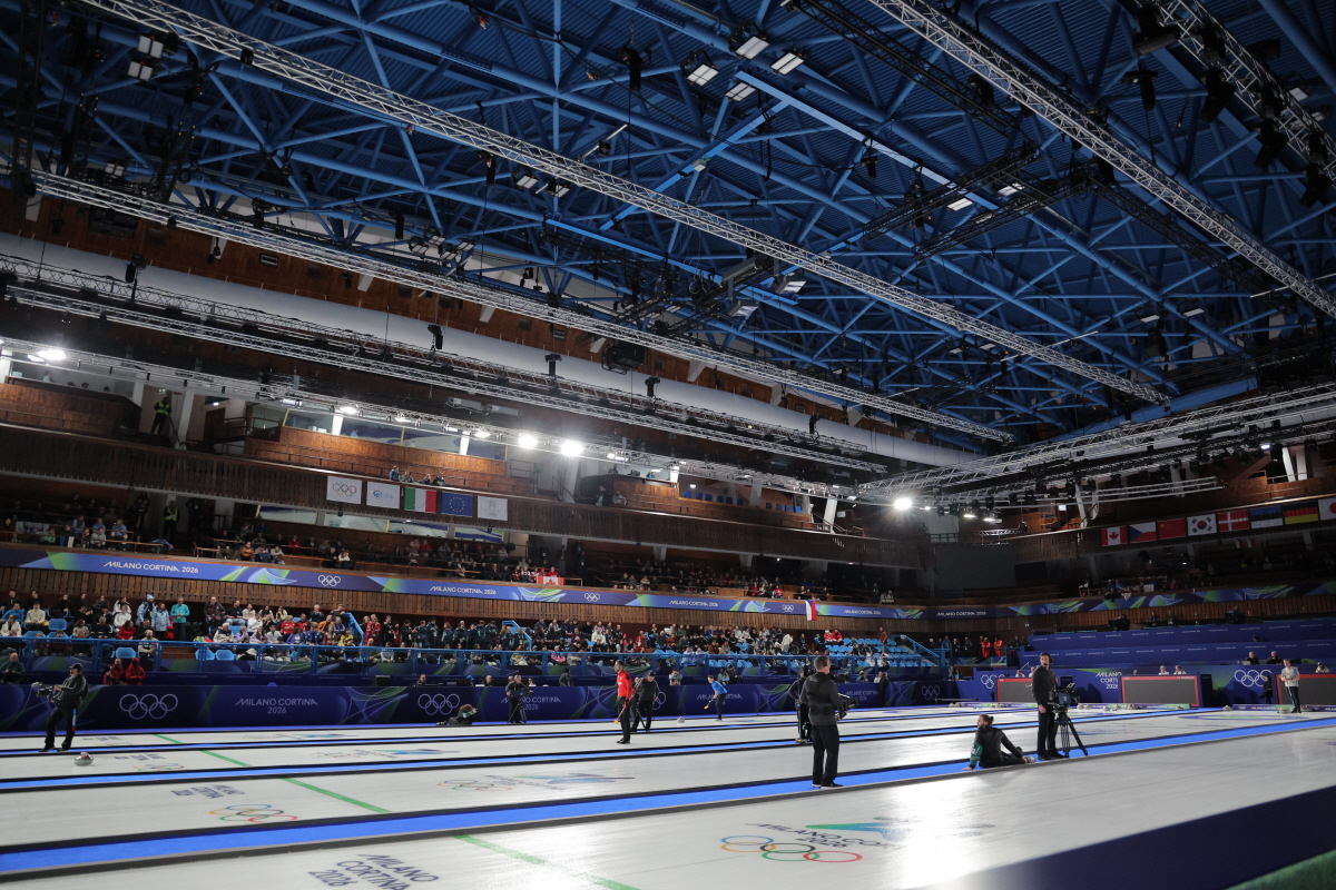 "기적 없었다!" '조기 종료 완패' 韓 김선영-정영석 컬링 믹스더블, …