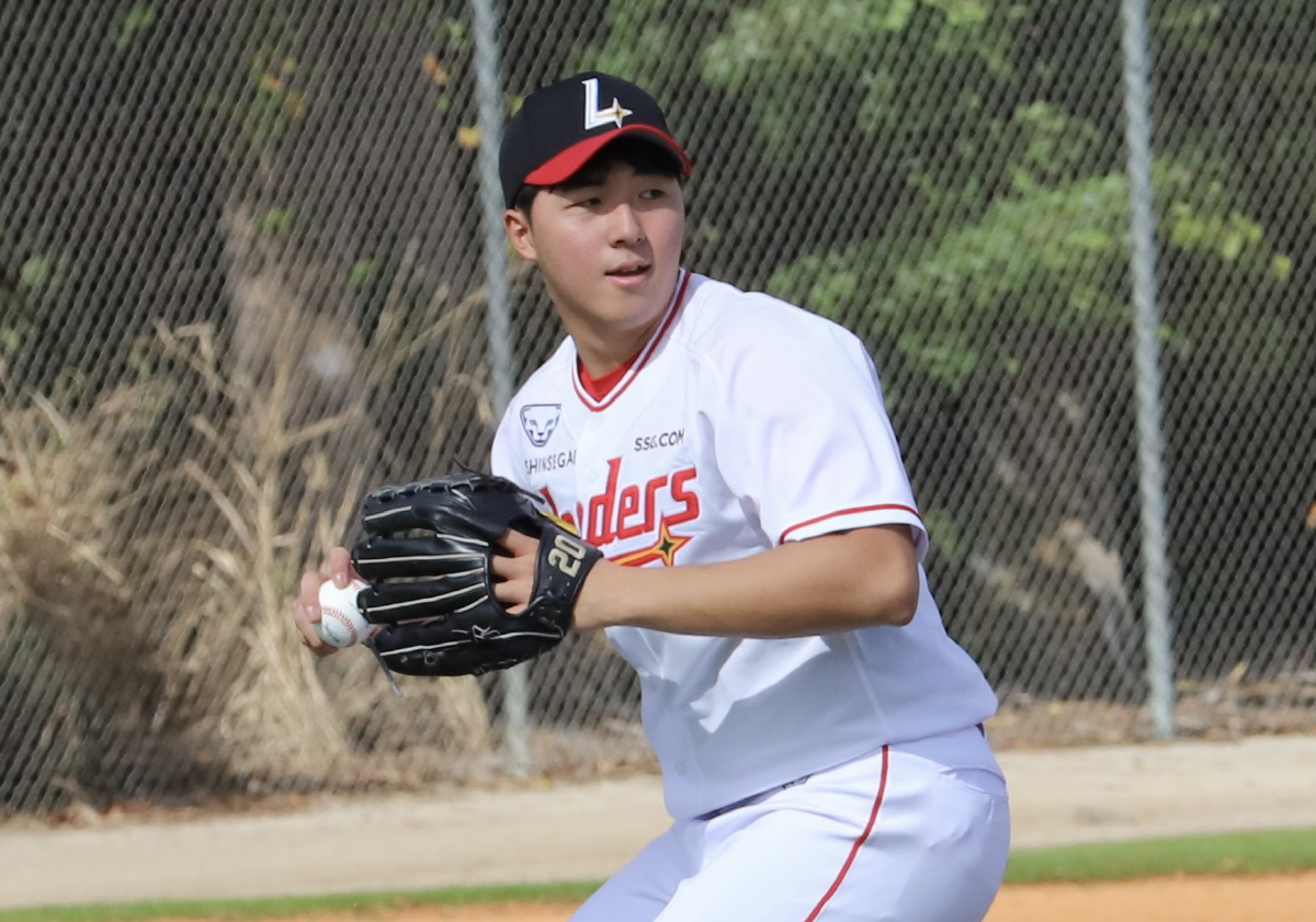 "얘 안되면 저도 중도 귀국하겠습니다" 투수코치 폭탄발언, 대체 왜?