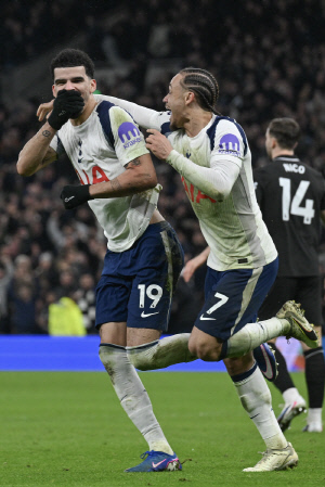 '토트넘팬 충격! 이게 해명이야 넋두리야' 로메로 SNS 저격 