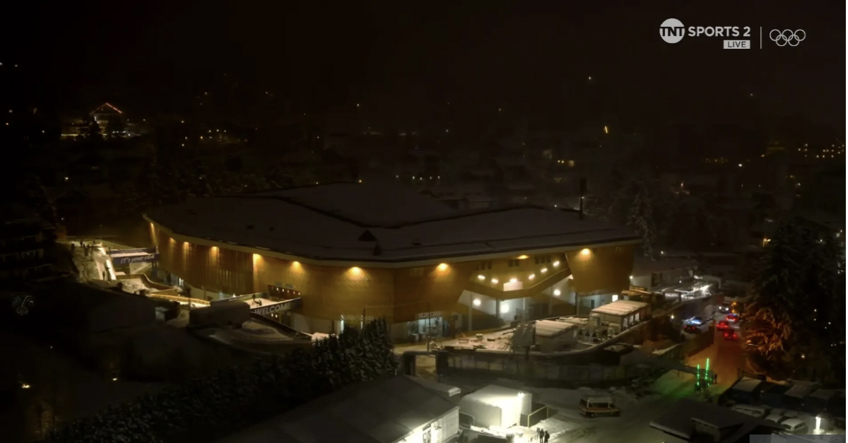 "시작부터 '대환장' 카오스, 올림픽이 암흑속에 버려졌다" 컬링장 초유의…