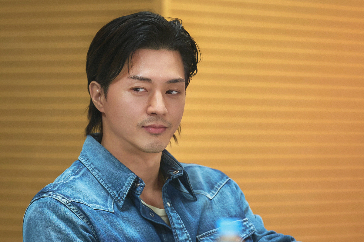 [공식] ‘오겜’ 황동혁 손잡은 김혜수…쿠팡플레이 ‘지금 불륜이 문제가 …