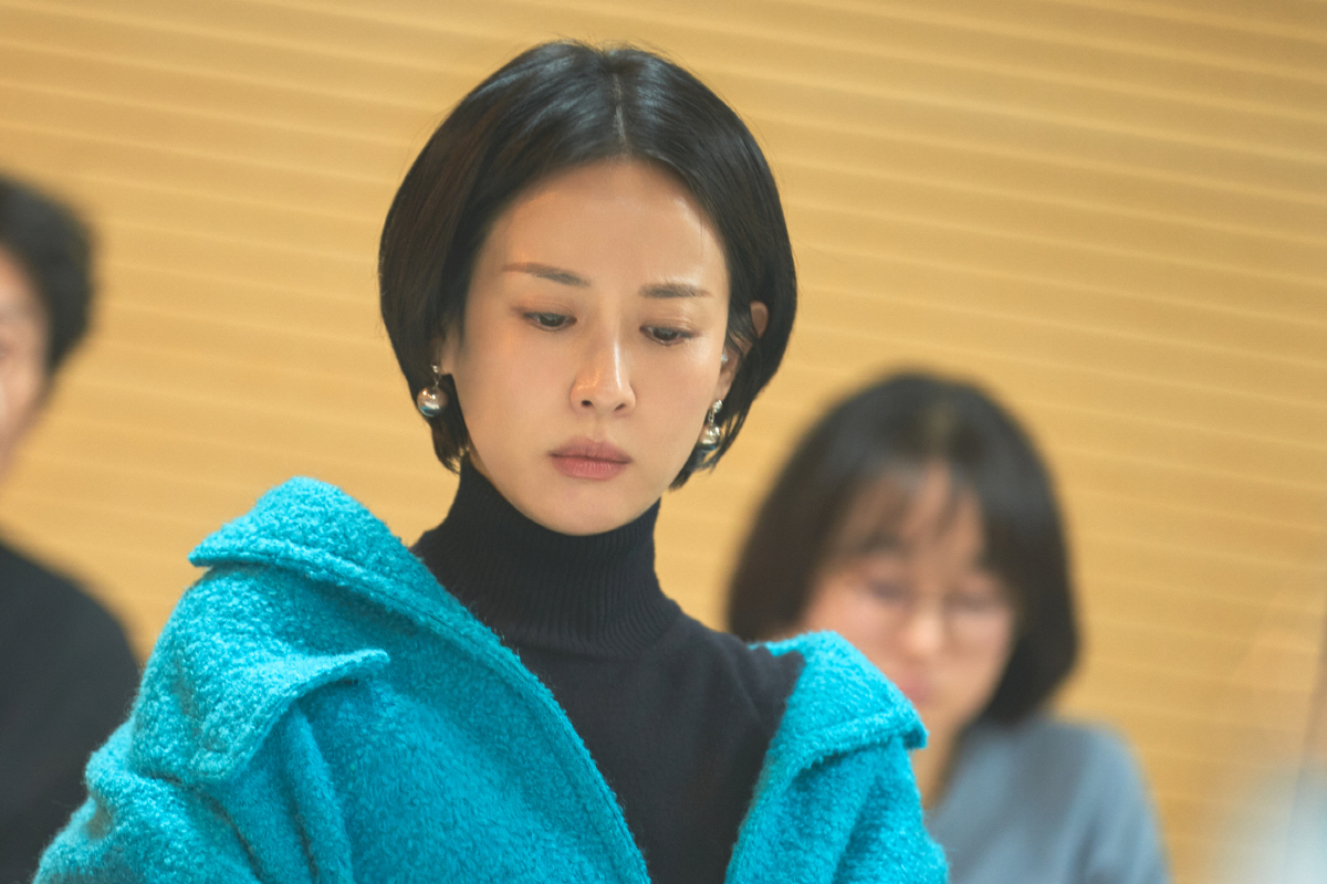 [공식] 김혜수·조여정에 황동혁 감독 제작..'지금 불륜이 문제가 아닙니…