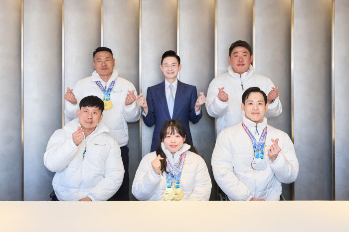 배동현 BDH재단 이사장, 전국장애인동계체전에서 선전한 BDH 파라스 격려