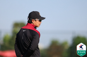 '겨울잠 깬다!' FC서울, 10일 日 비셀 고베와 ACLE 격돌…휴식 반납 뒤 훈련 몰두→17일 홈경기는 상암 대신 목동 유력