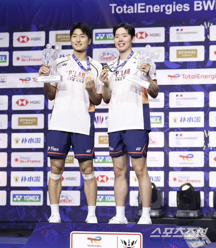 'K-배드민턴 간판,단일시즌 11관왕' 김원호, 대한체육회 체육대상 영예...역도 이세원X유도 정성숙 감독 지도 부문 최우수상[공식발표]