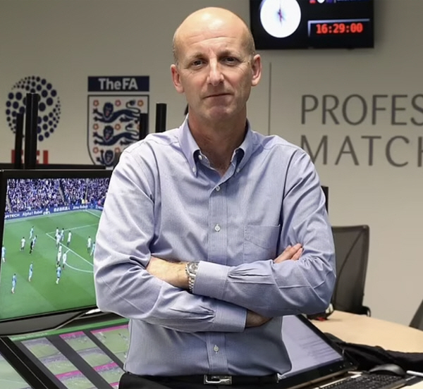 [오피셜]K-심판이 고개숙여 사과할 때, J리그는 "월드컵 심판 육성" …