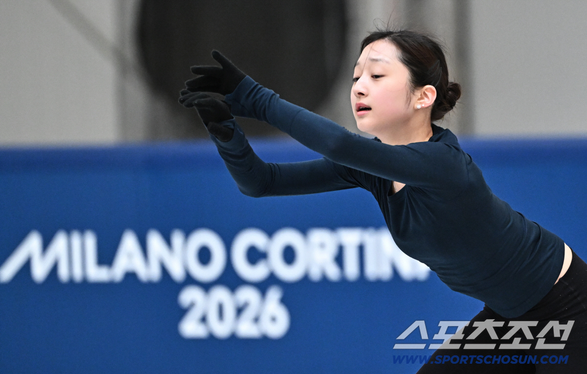 [밀라노 LIVE]"빙질, 원하는 스타일 아냐" 아쉬운 조건에도 훈련 매…