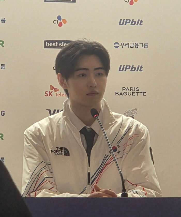 [밀라노 LIVE]밀라노 공항 '아비규환' 만든 韓 피겨 간판과 '대표팀 홍보대사'...성훈, 