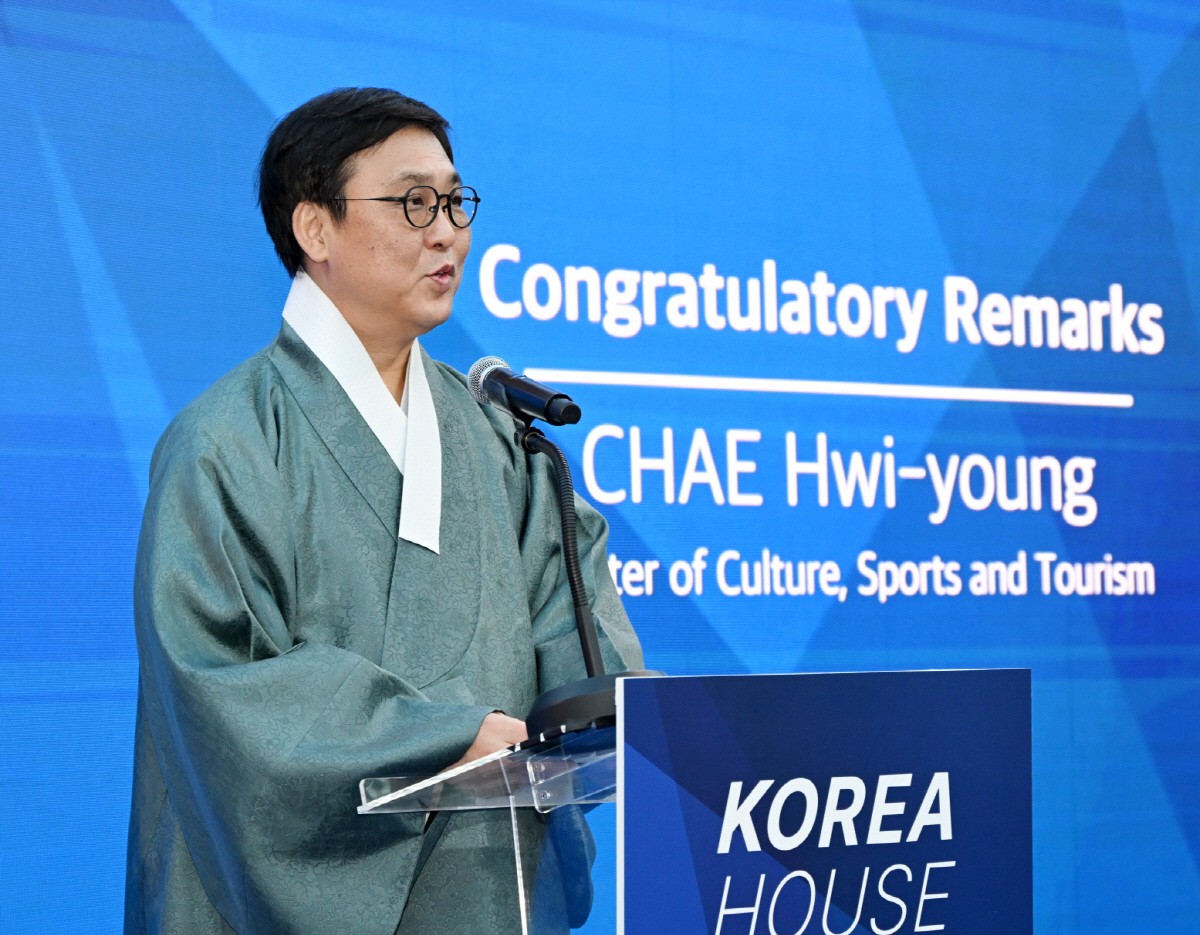 "'갓'승민 회장님" '케데헌'갓 쓴 유승민 대한체육회장+한복 입은 최휘…