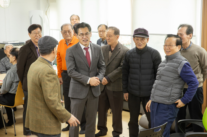 이기재 양천구청장 설 앞두고 ‘민생 현장’으로… 주민 의견 경청