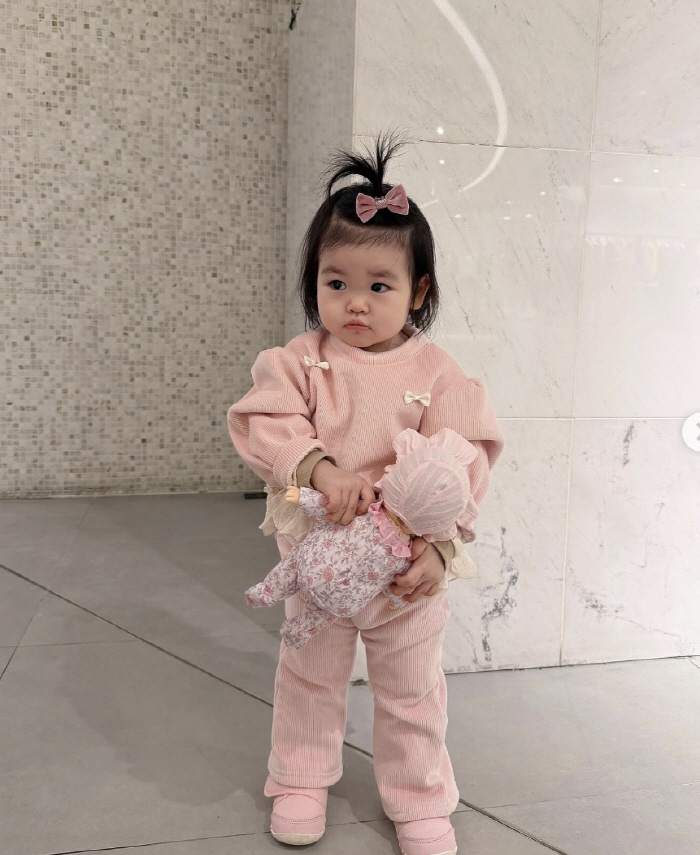 박수홍 딸 재이, 클수록 박수홍 닮아간다더니...사진 보니 '인정'