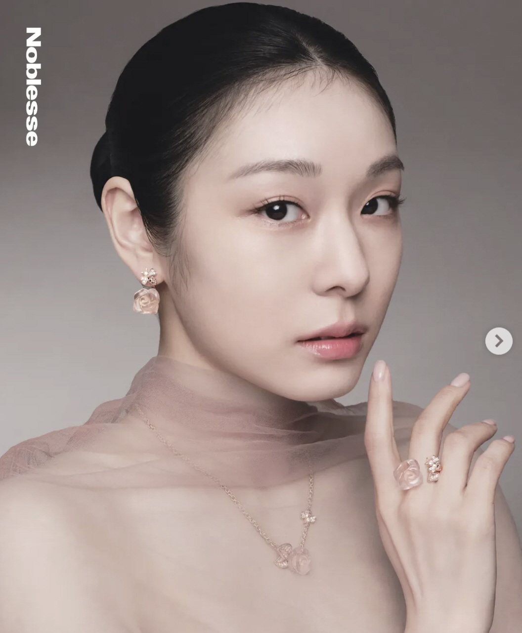 "사상 최고 전설", "여왕 만세", "우아 그 자체" 김연아 미모에 일…